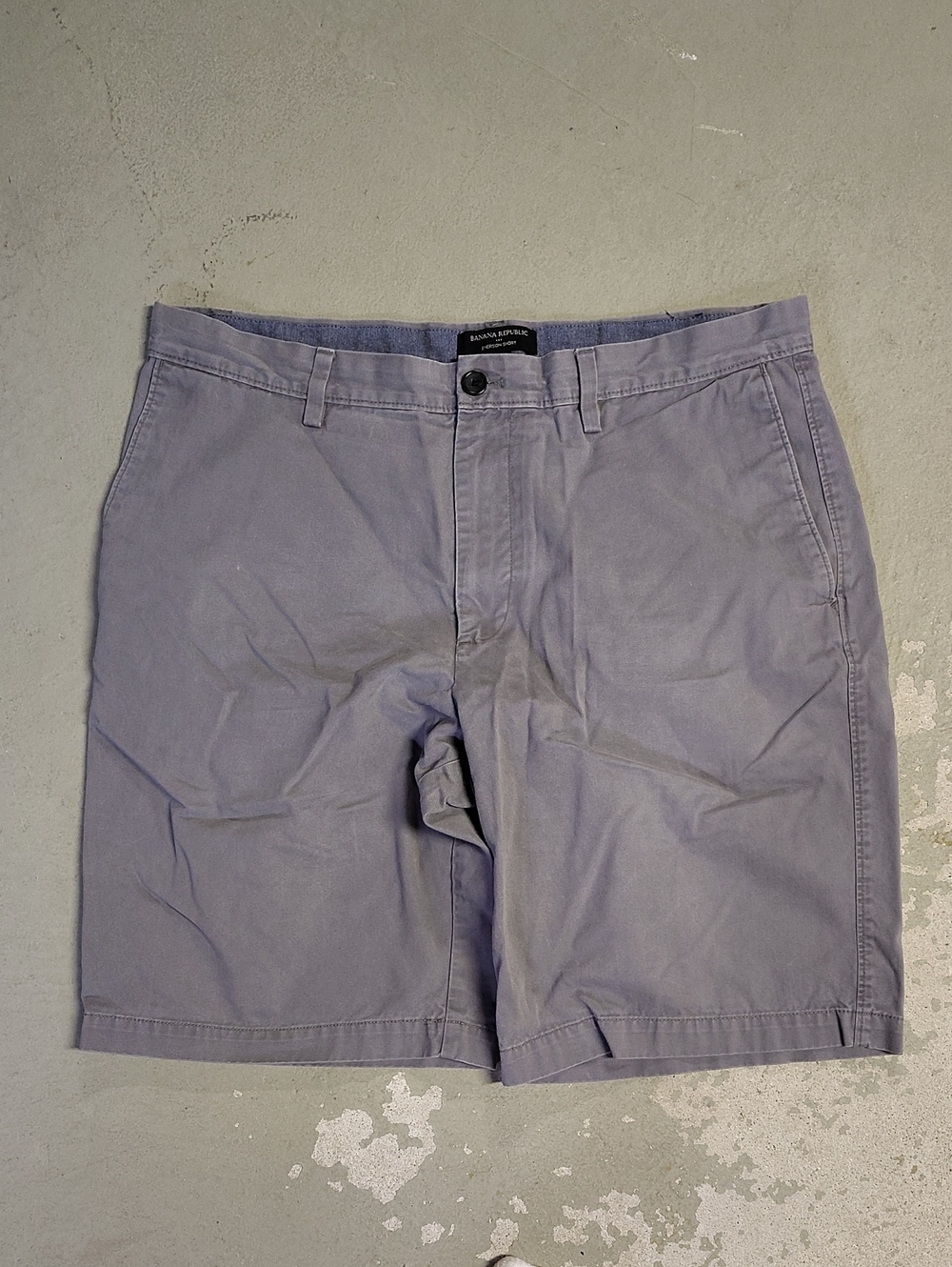 Banana Republic Men’s Light Gray Flat Front Shorts